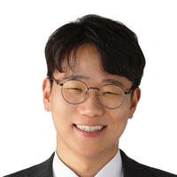 Kangyong Lee
